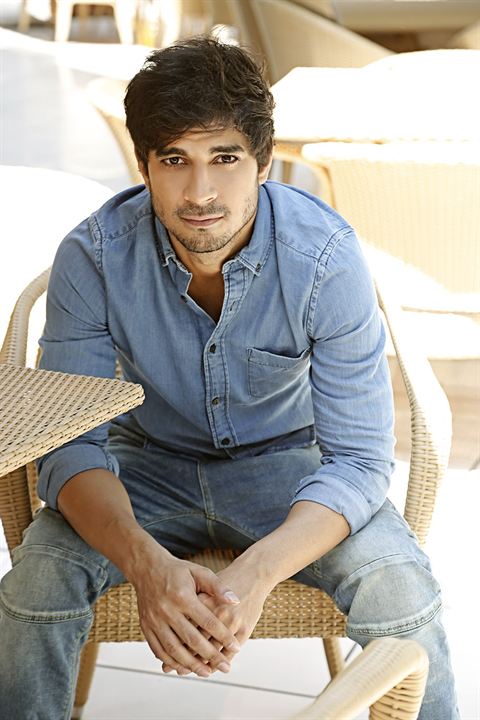 Poster Tahir Raj Bhasin