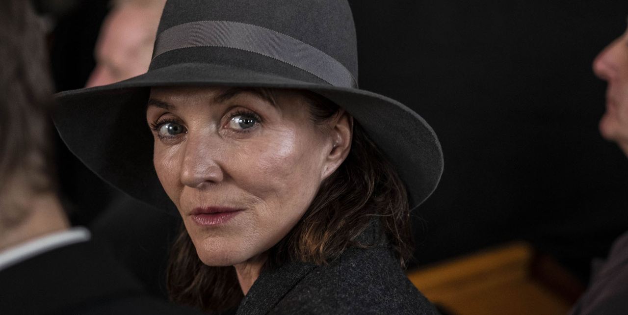Nobody Has To Know : Fotos Michelle Fairley