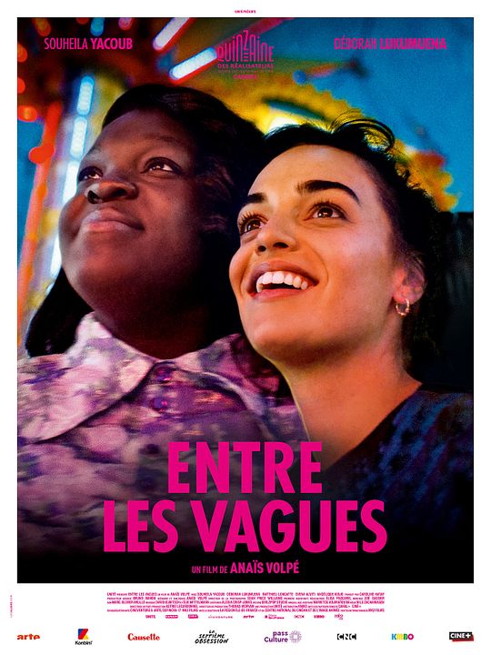 Entre les vagues : Poster