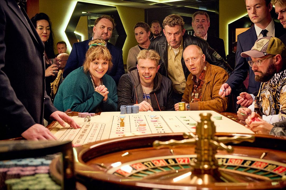 Fotos Sebastian Bezzel, Simon Schwarz, Stefanie Reinsperger, Johannes Berzl