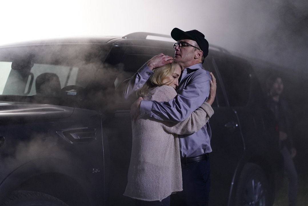 O Mal Está Lá Fora : Fotos