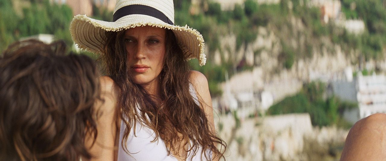 A Farsa : Fotos Marine Vacth