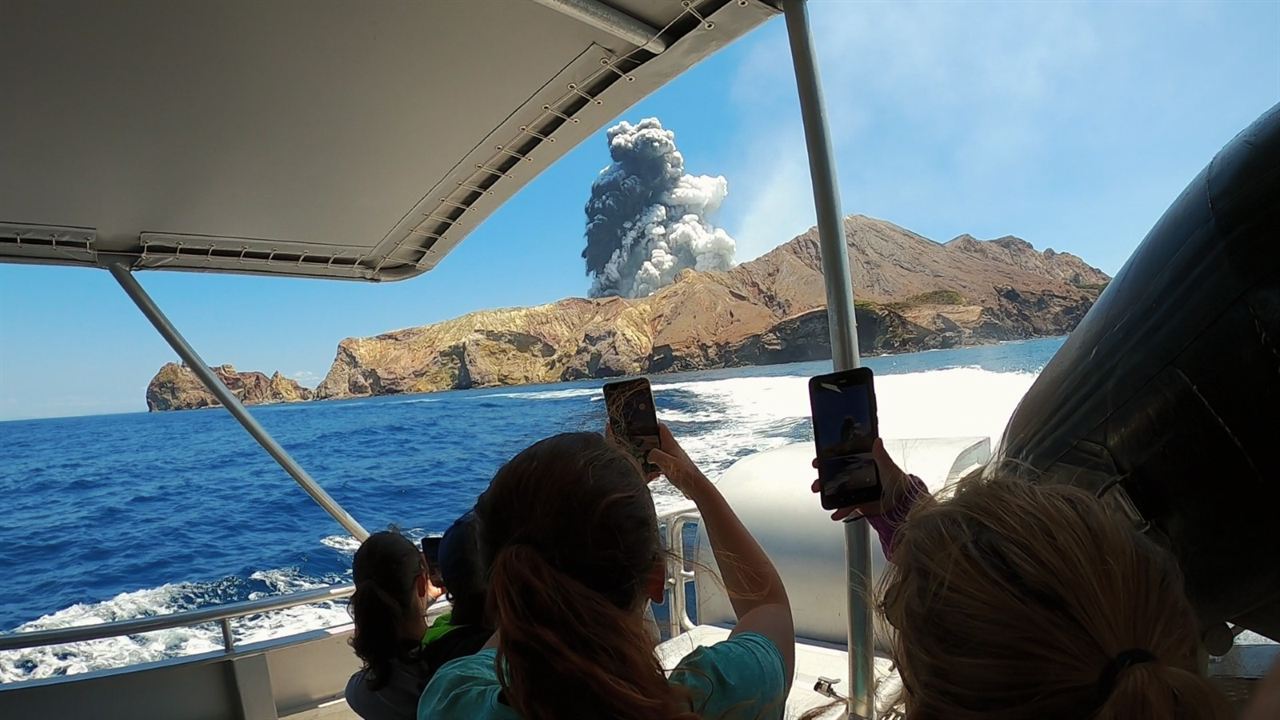 Vulcão Whakaari: Resgate na Nova Zelândia : Fotos