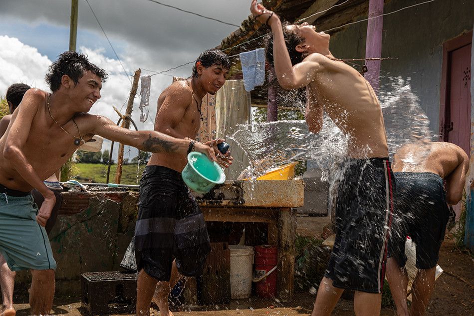 Os Reis do Mundo : Fotos