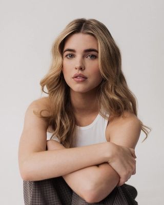 Poster Carla Woodcock