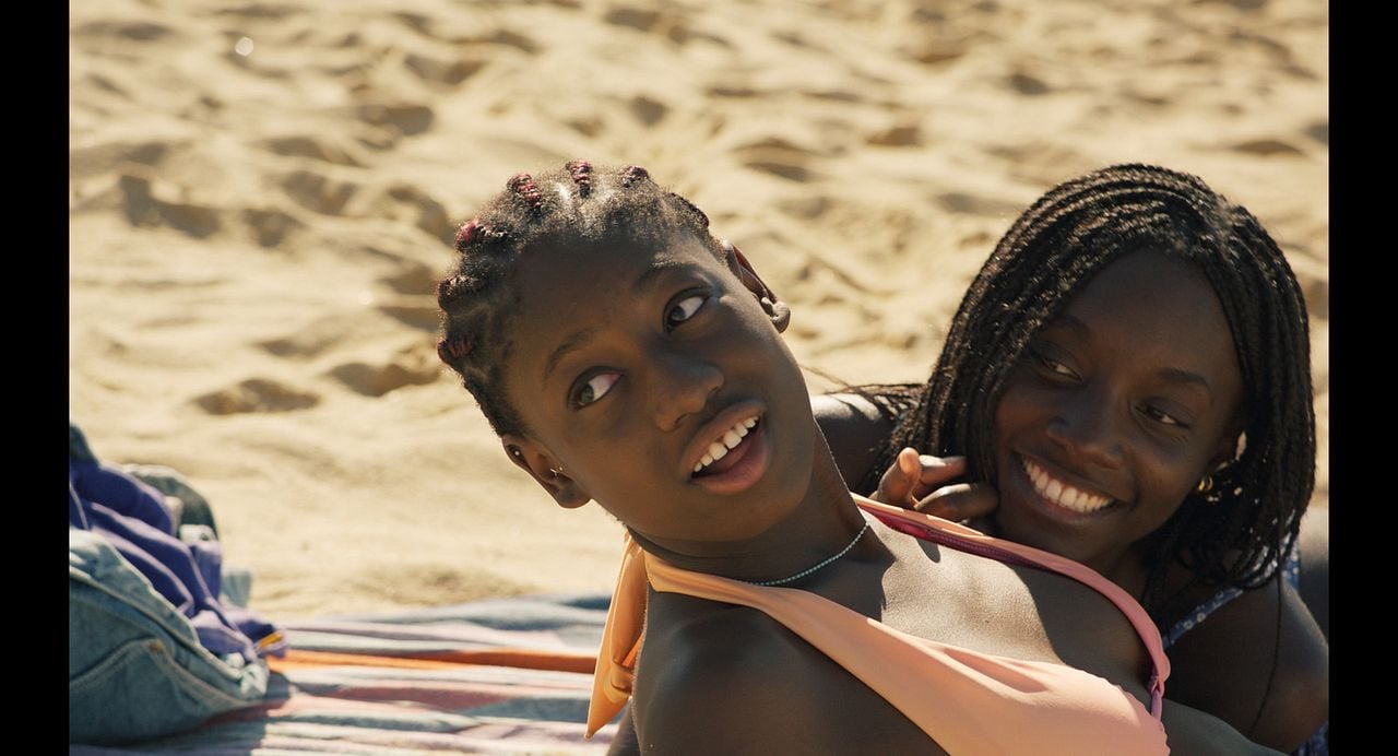 De Volta à Córsega : Fotos Esther Gohourou, Suzy Bemba