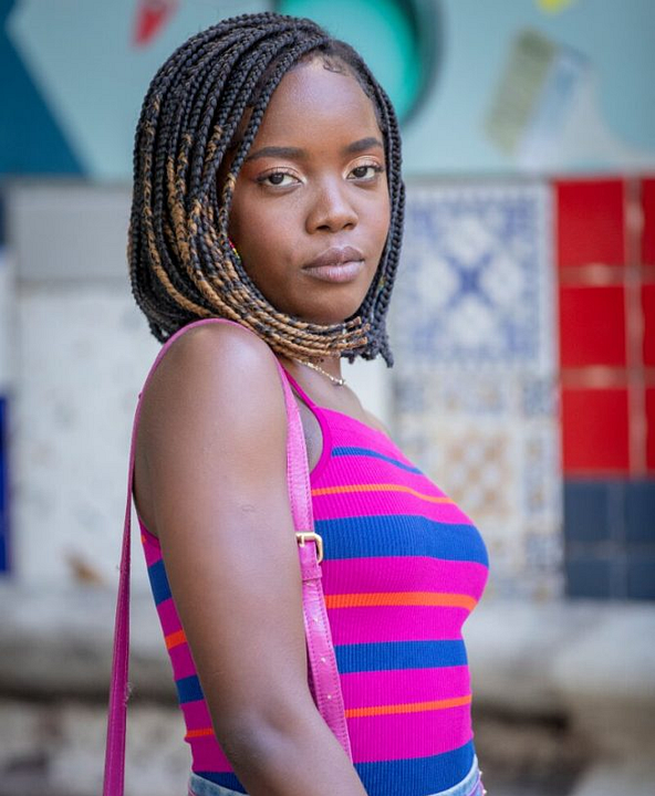 Poster Clara Moneke