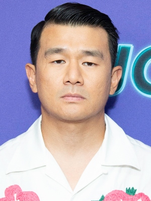 Poster Ronny Chieng