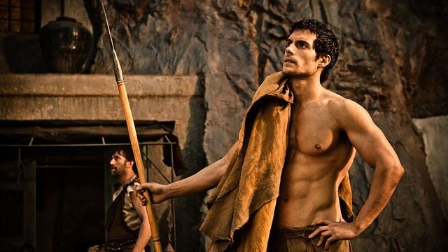 Trailer 1 - Legendado por Henry Cavill Brasil