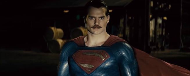 Henry Cavill ganha bigode em nova paródia de Batman vs Superman - A Origem  da Justiça - Notícias de cinema - AdoroCinema
