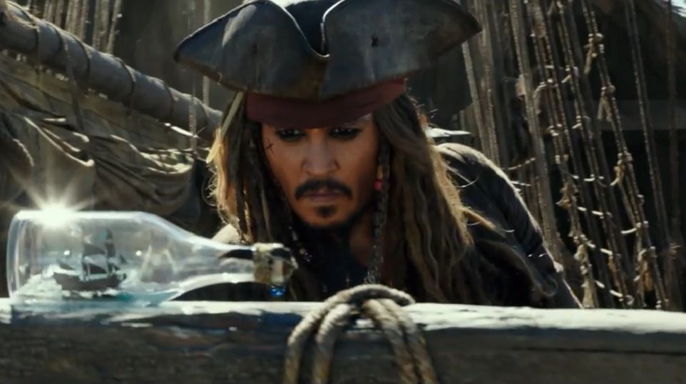 Piratas do Caribe A Vingança de Salazar Trailer
