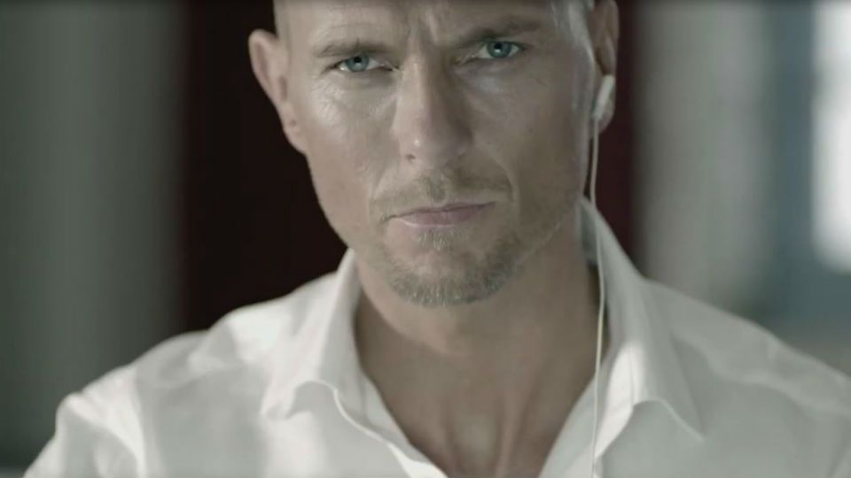 Trailer do filme Entrevista com Hitman - Entrevista com Hitman Trailer ...